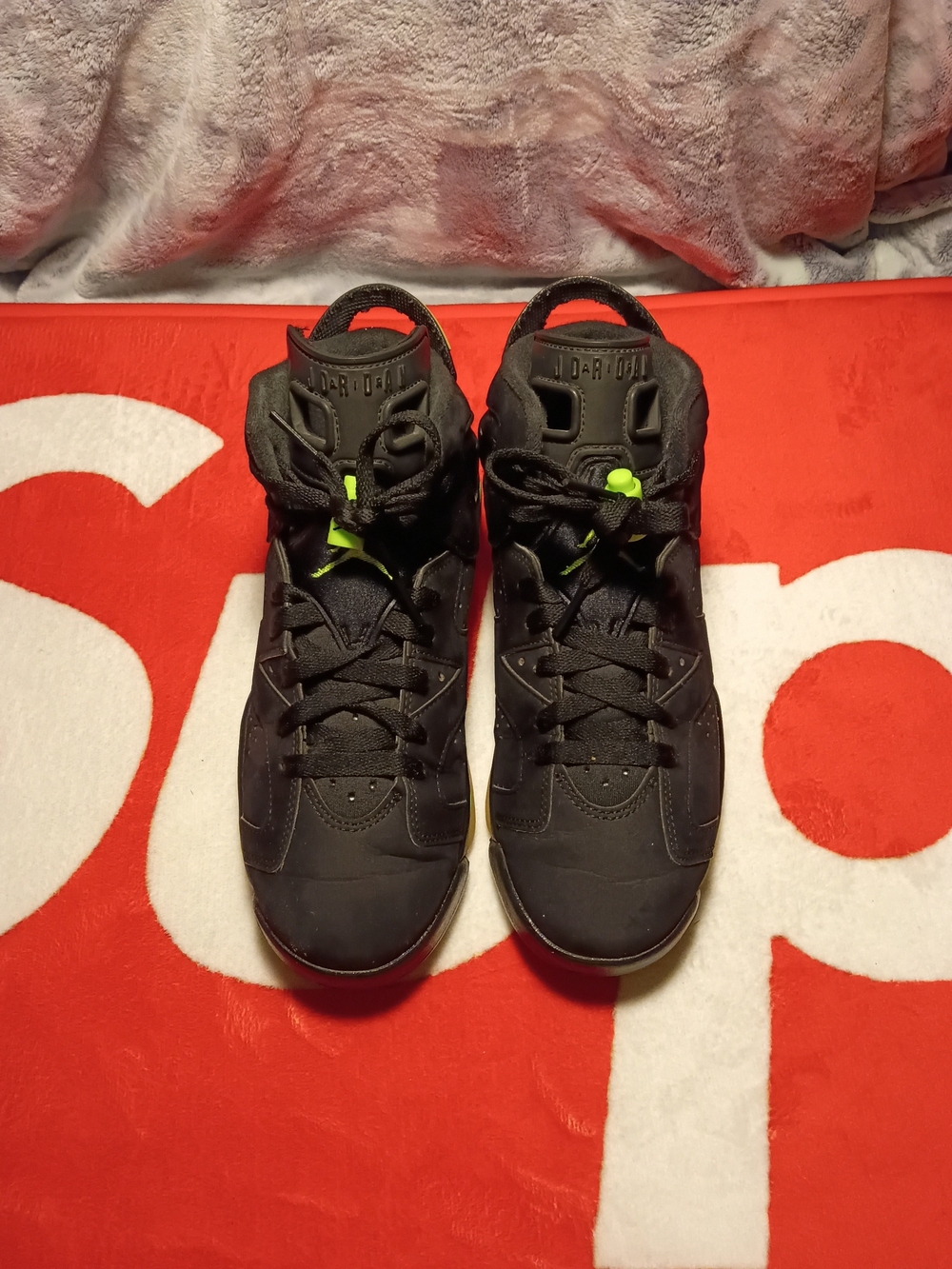 Air Jordan 6 Retro GS Electric Green 384665-003 Size 5Y / Women 6.5 No Box Clean